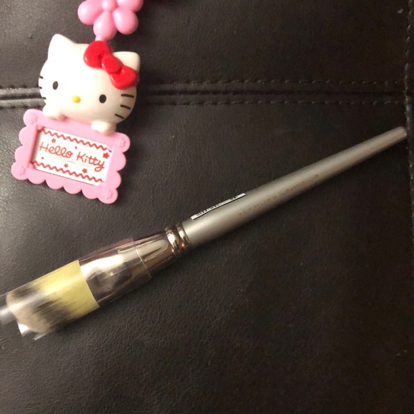 Sephora Professional Angled Blush Brush - Picture 2 of 5